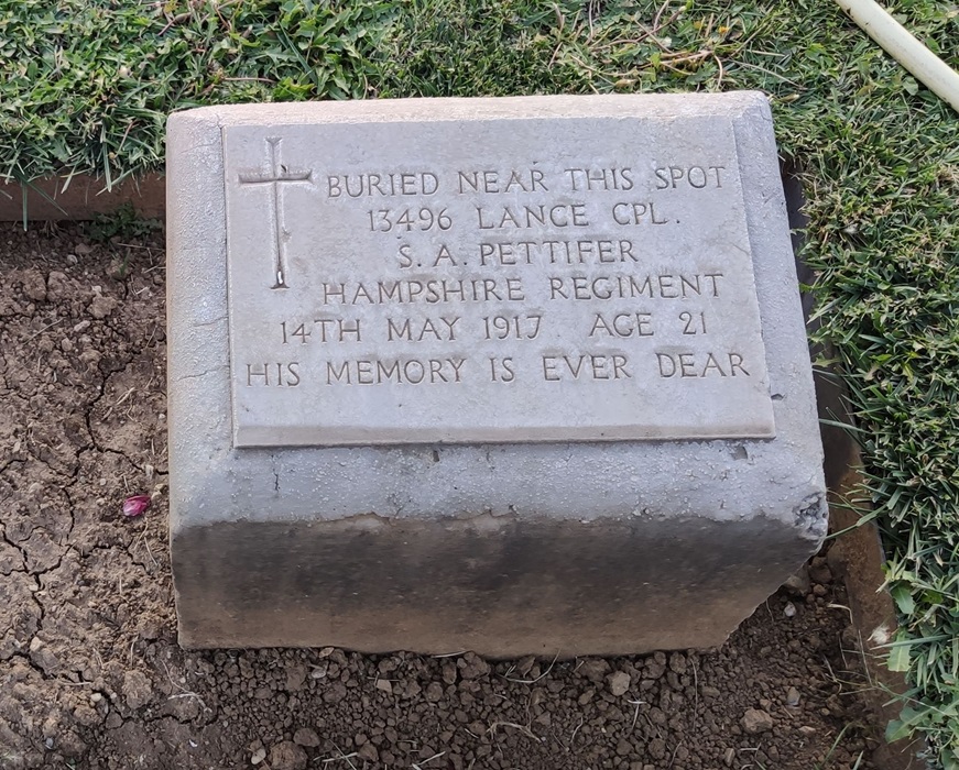 grave for sa pettifer