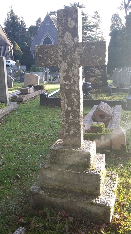 grave for cl trafford